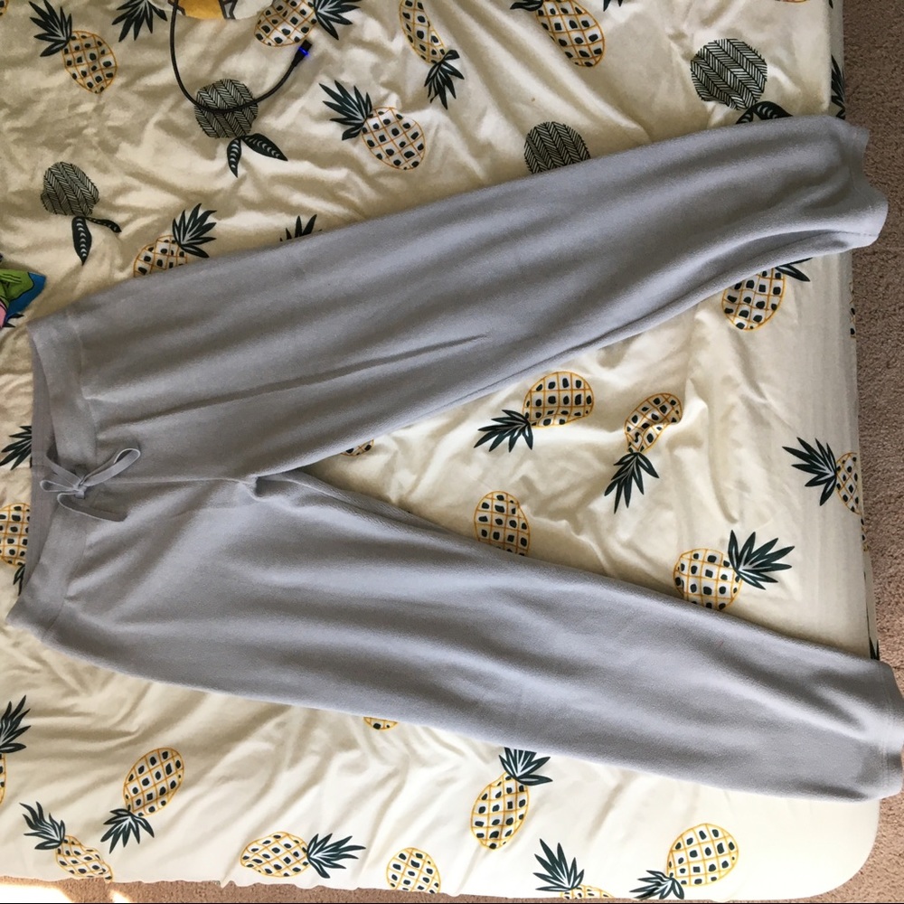 Uniqlo grey sweats